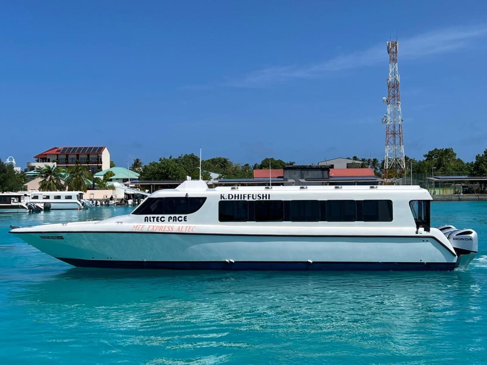 Heron Beach Hotel - The Best Maldivian Getaway In Dhiffushi,Maldives Ngoại thất bức ảnh