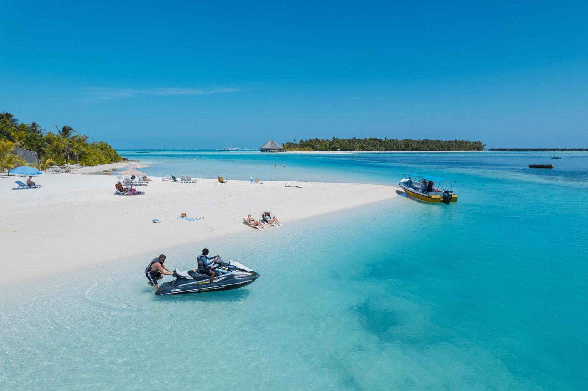 Heron Beach Hotel - The Best Maldivian Getaway In Dhiffushi,Maldives Ngoại thất bức ảnh