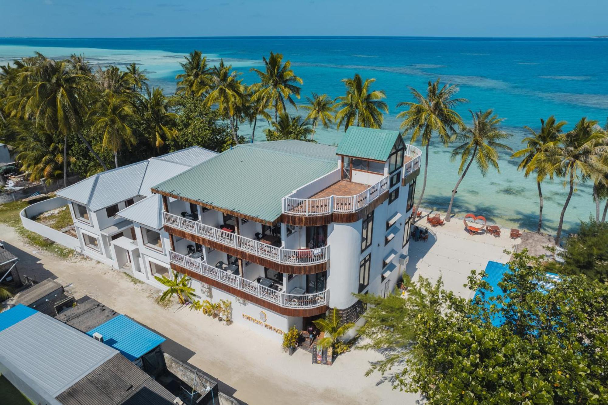 Heron Beach Hotel - The Best Maldivian Getaway In Dhiffushi,Maldives Ngoại thất bức ảnh